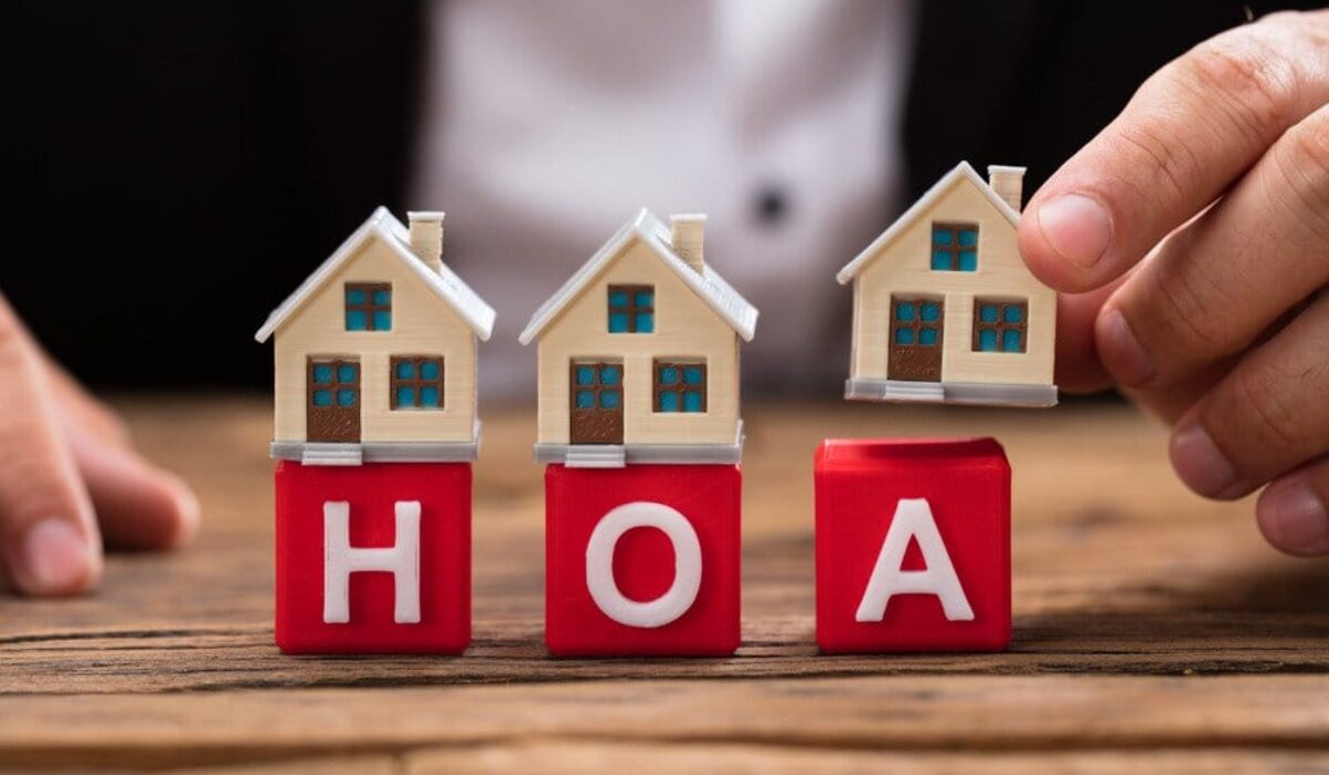 What-You-Need-To-Know-About-Dealing-With-A-Homeowner’s-Association-In-Orange-County--1000x610
